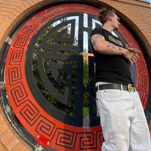 Meet your Posher, Samuel